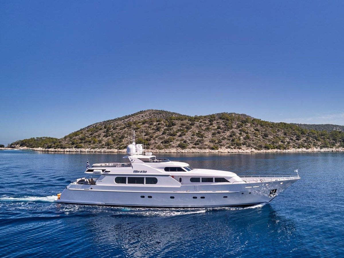 best yacht sales deals MILOS AT SEA - Codecasa