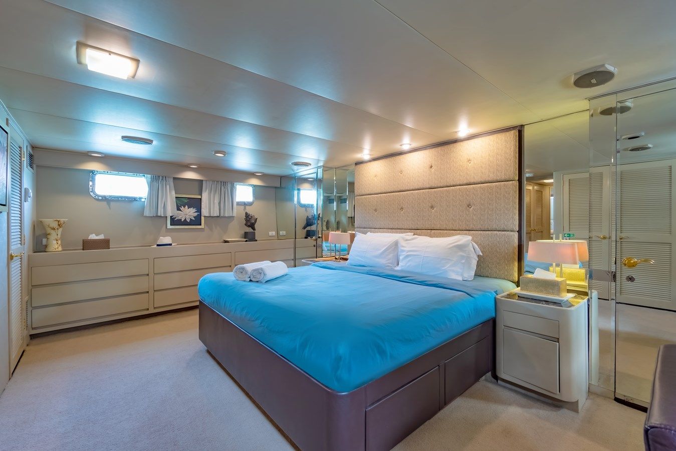 the best price on NYMPHAEA 1984