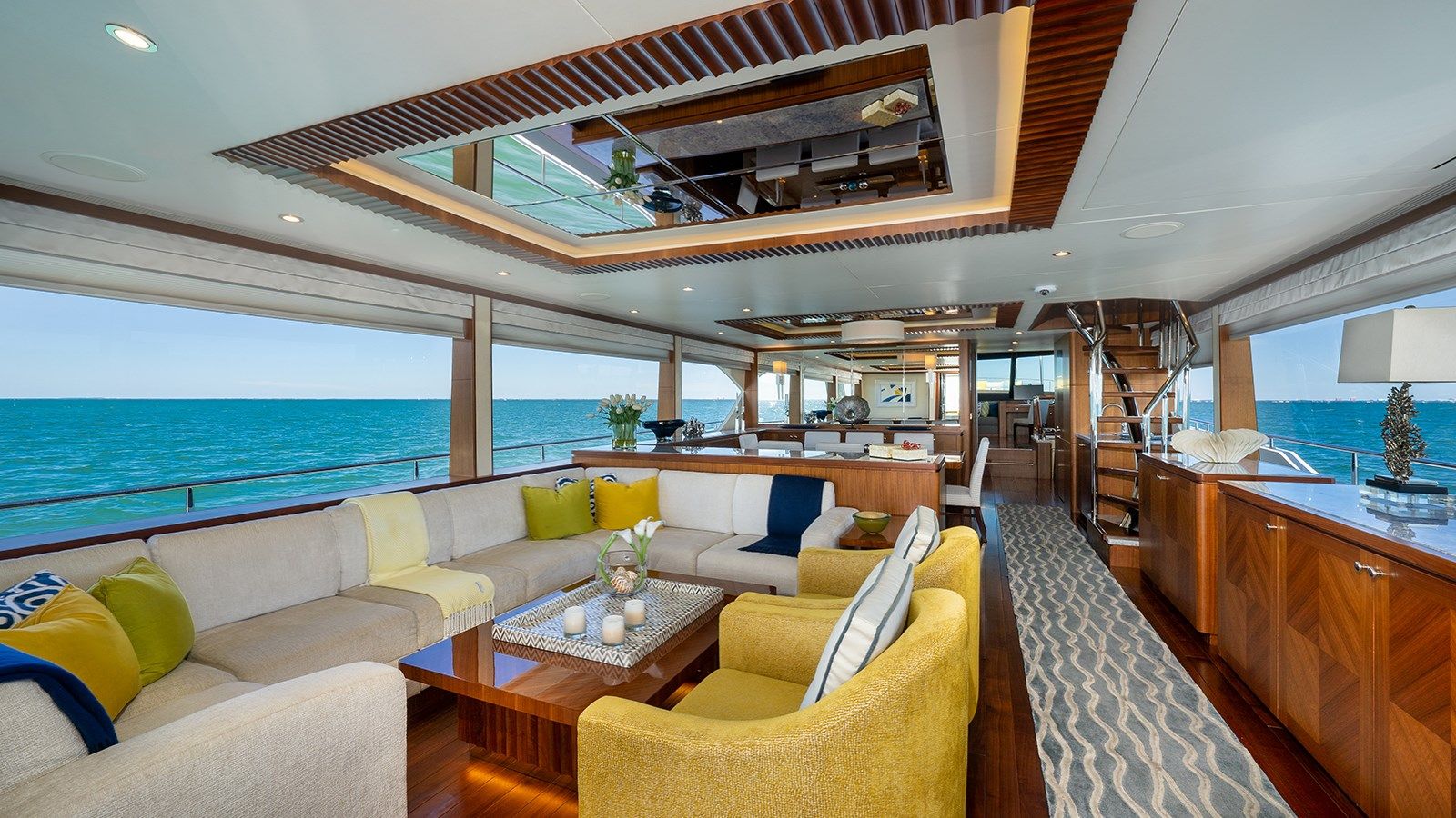 Купить яхту SEA N SEA Skylounge в Shestakov Yacht Sales