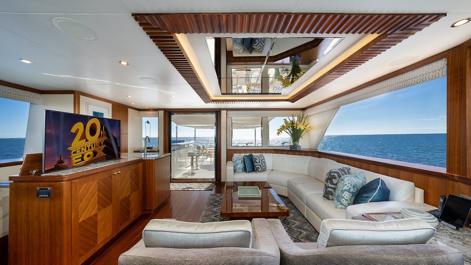 Купить яхту SEA N SEA - Ocean Alexander в Shestakov Yacht Sales