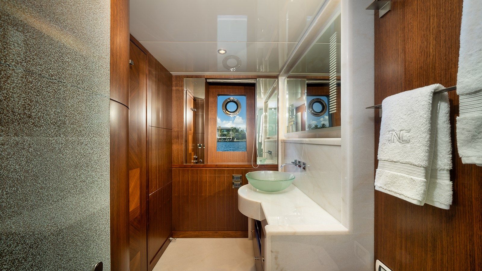 Лучшая цена на SEA N SEA - Ocean Alexander