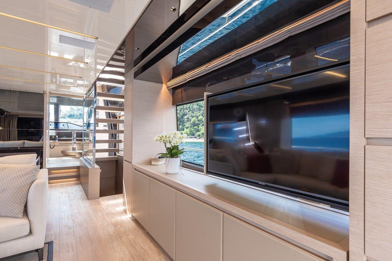 REGINE OF CANNES - Azimut Yachts price