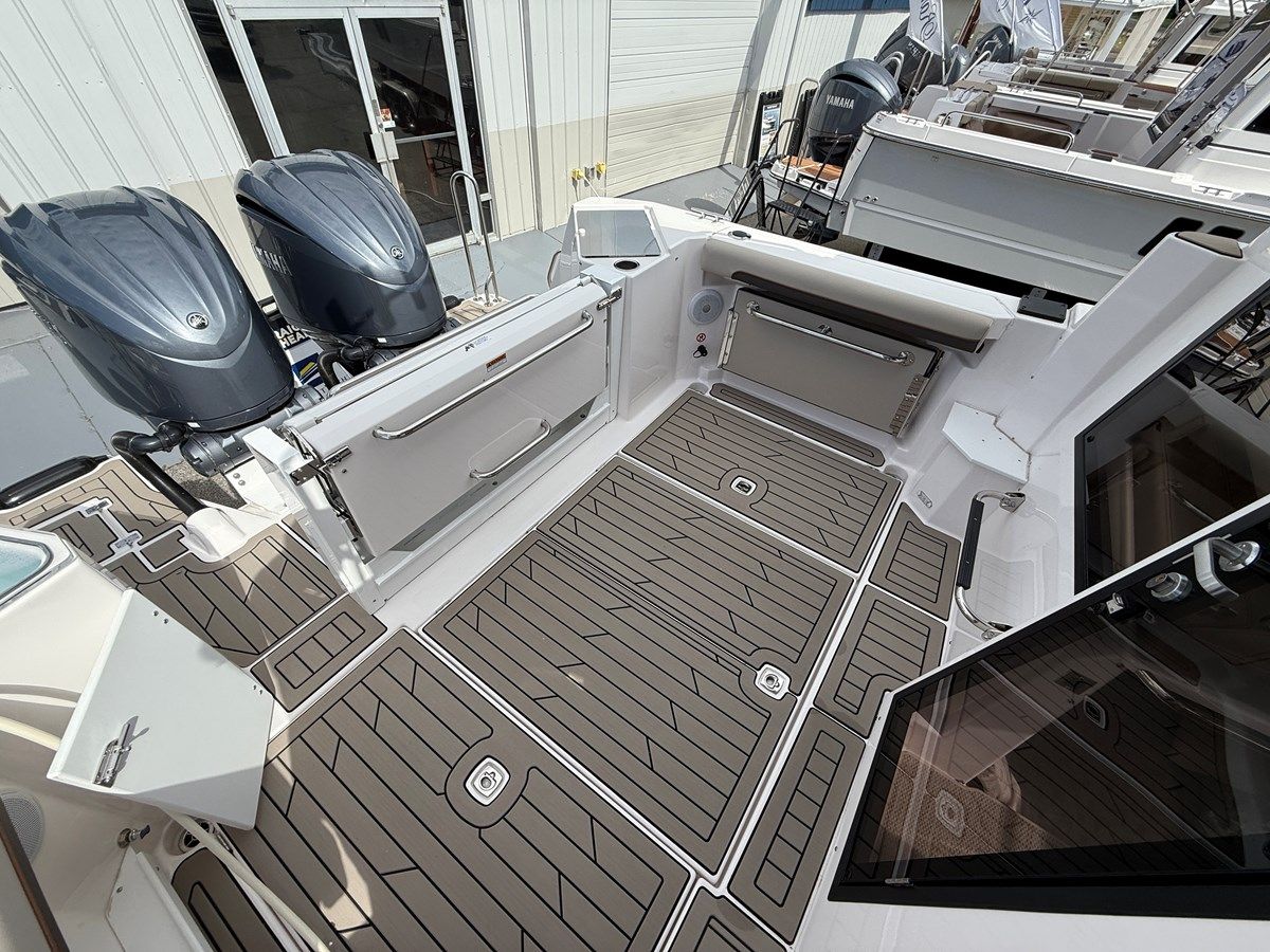 2025 Cutwater 288 - Grasonville, MD 28 yacht sale