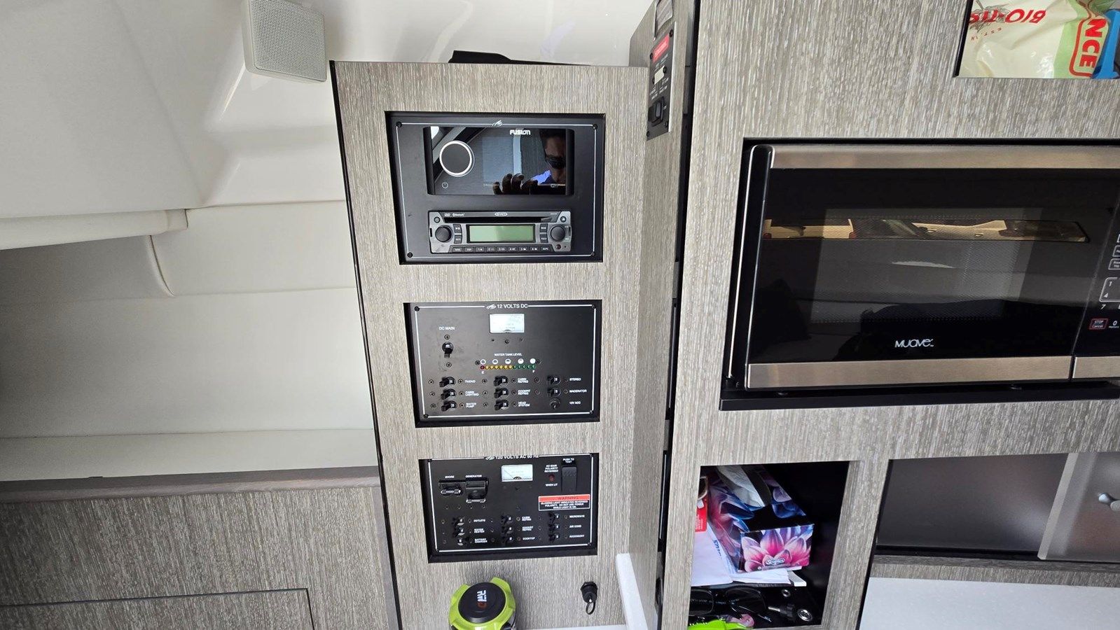 Monterey 295SY - MONTEREY