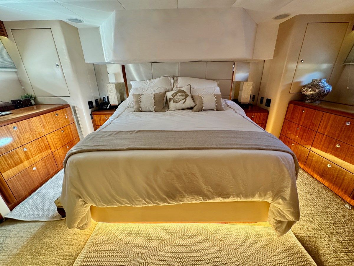 QUEEN MARA 64 yacht sale