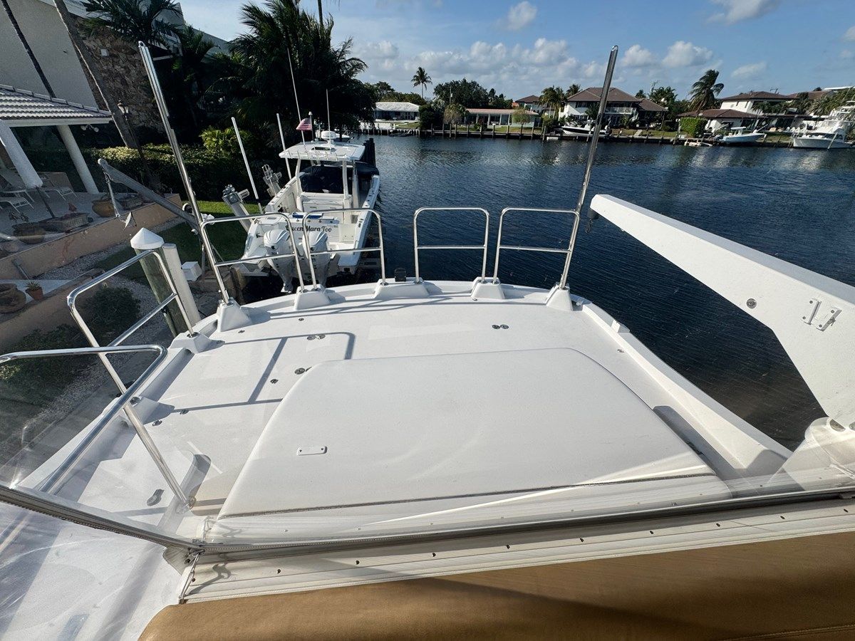 best yacht sales deals QUEEN MARA 64 MY