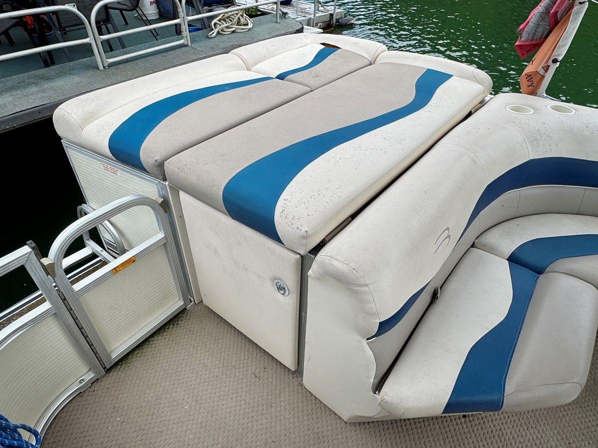 best yacht sales deals 02 Bennington 257L Pontoon NLSQ - BENNINGTON