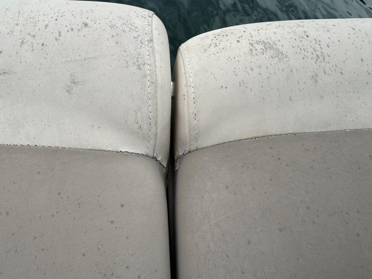 02 Bennington 257L Pontoon NLSQ 257L Pontoon Boat