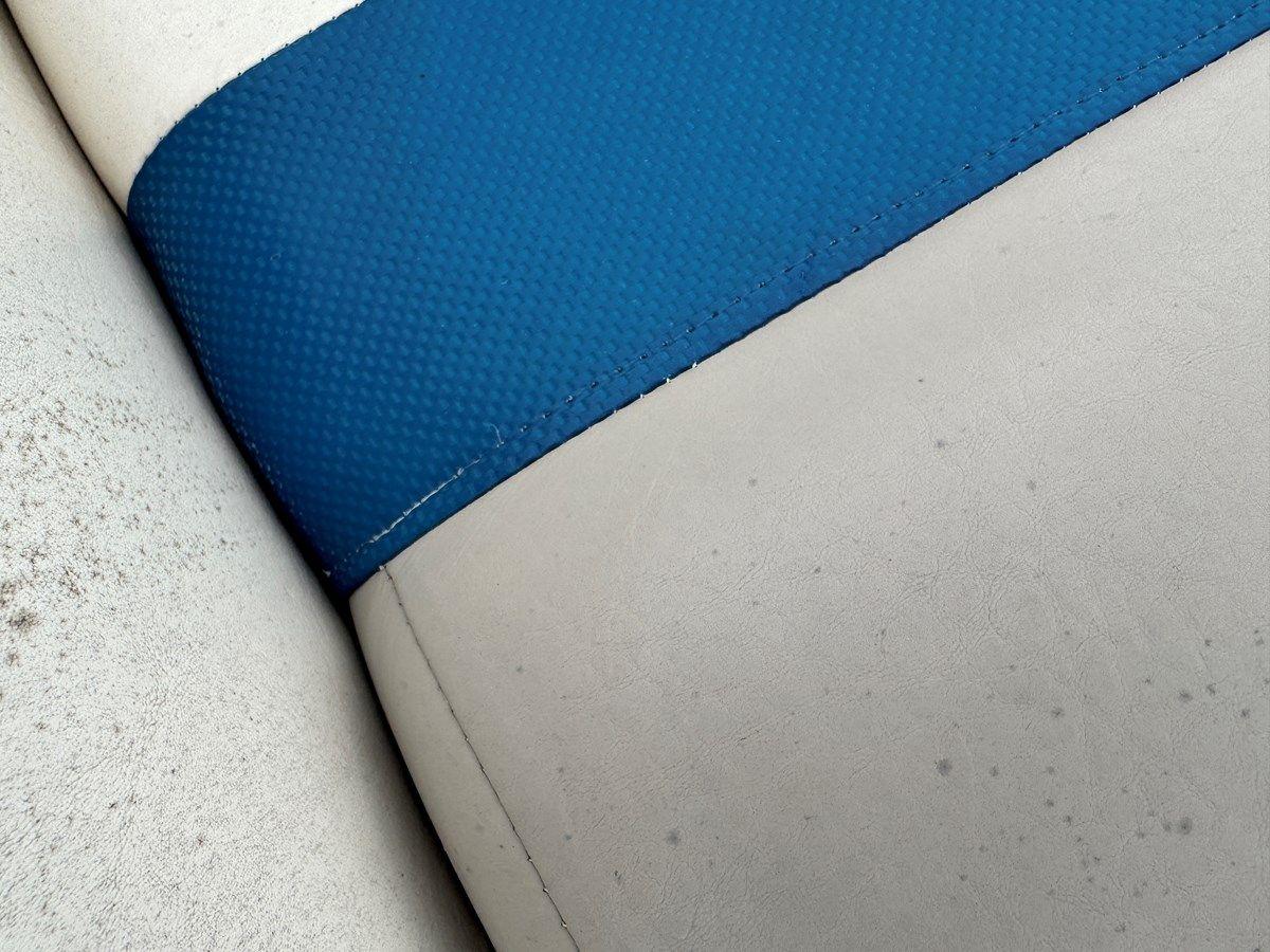 Buy a yacht 02 Bennington 257L Pontoon NLSQ 27