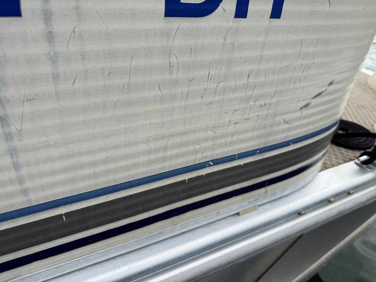 02 Bennington 257L Pontoon NLSQ - BENNINGTON price