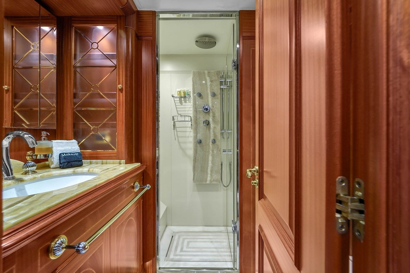 Buy a Azimut Grande 105 - Azimut Yachts at Shestakov Yacht Sales