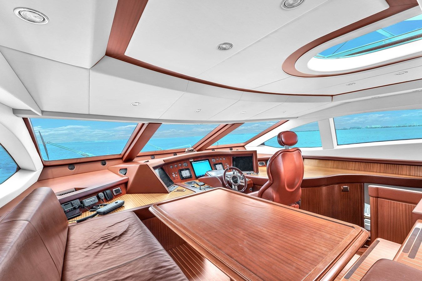 Buy a Azimut Grande 105 at Shestakov Yacht Sales