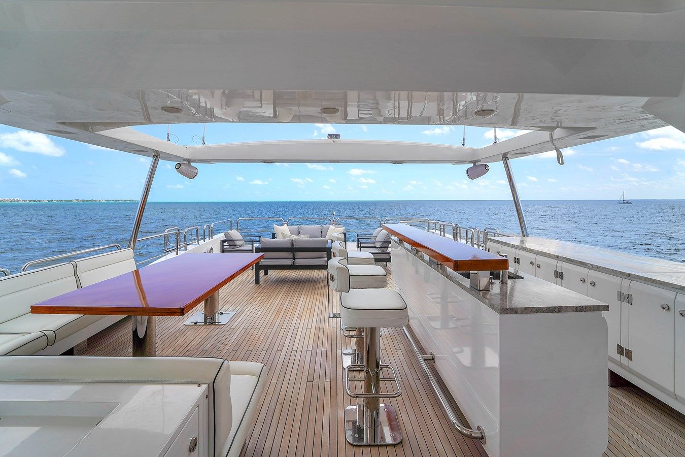 Buy a yacht Azimut Grande 105 - Azimut Yachts