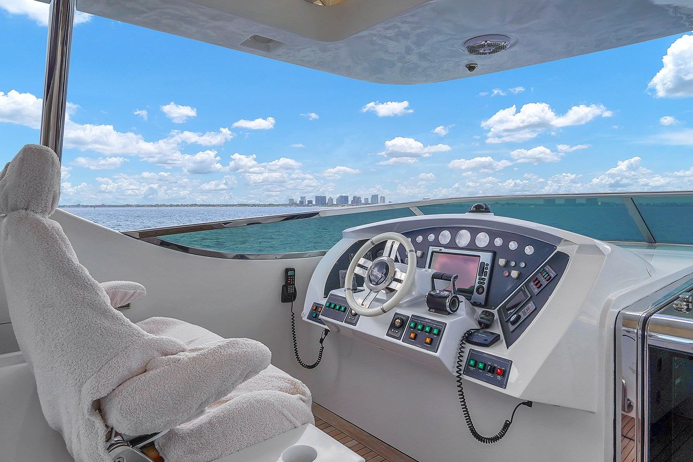 Buy a yacht Azimut Grande 105 105