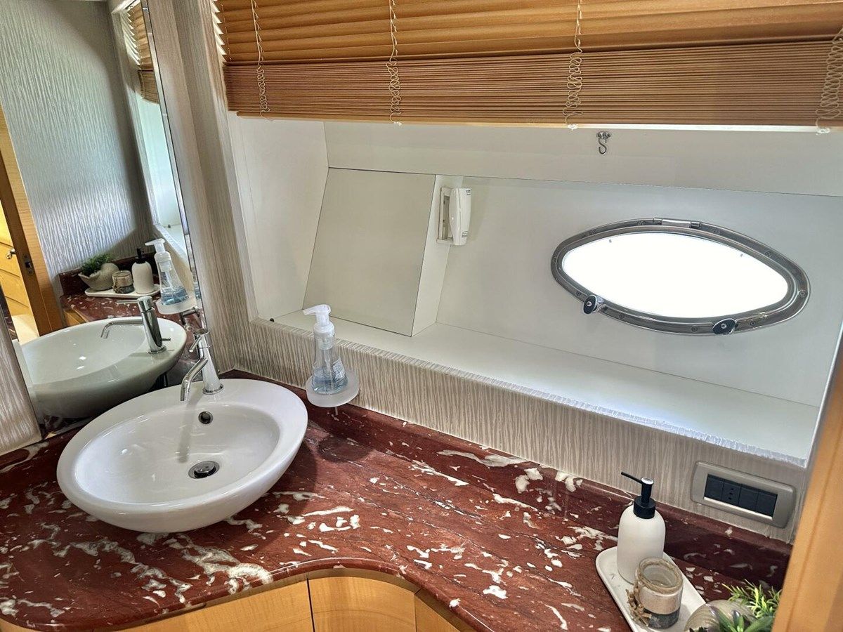 Купить яхту Notorious 2007 в Shestakov Yacht Sales