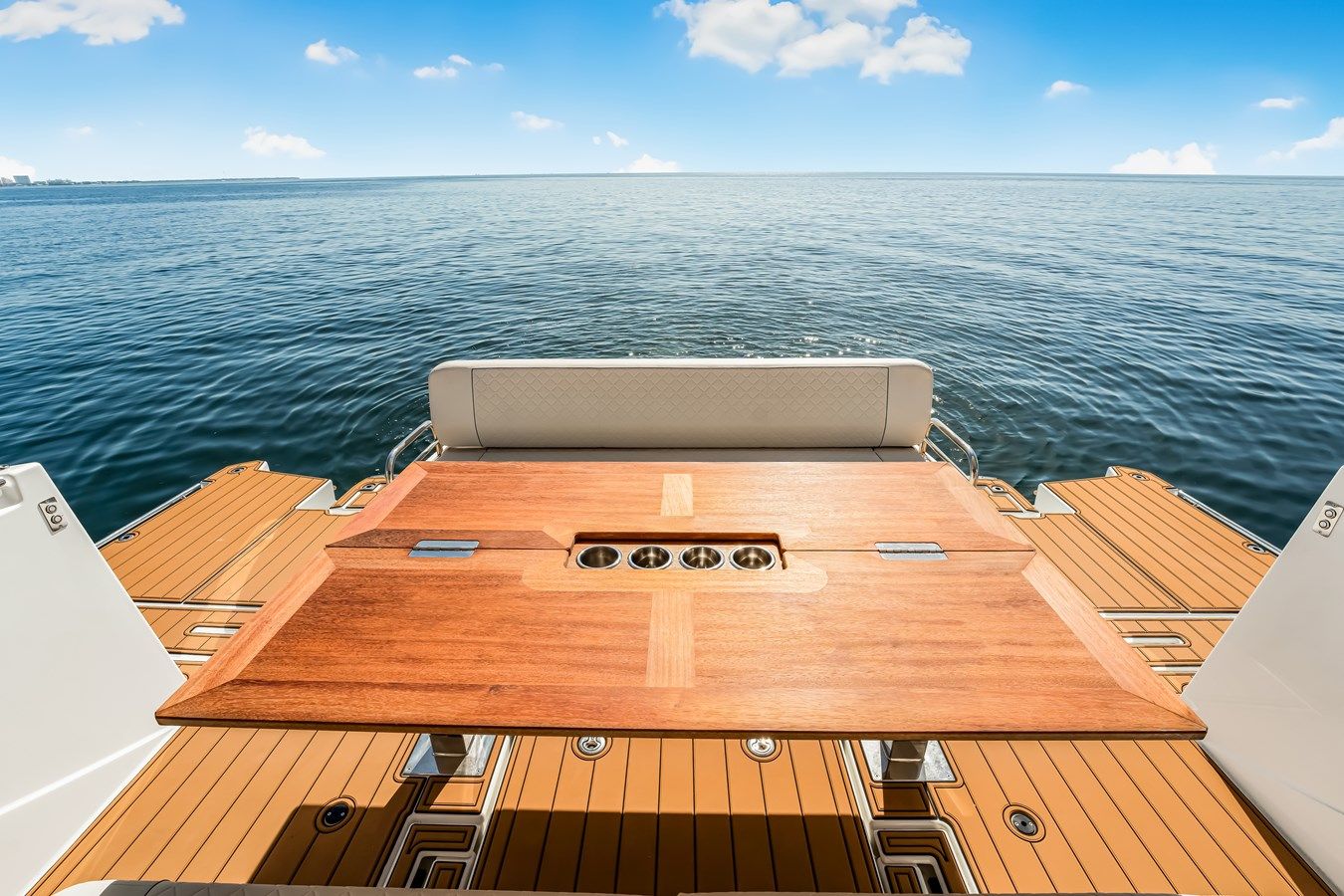 Купить яхту EQUANIMITY - Jeanneau в Shestakov Yacht Sales
