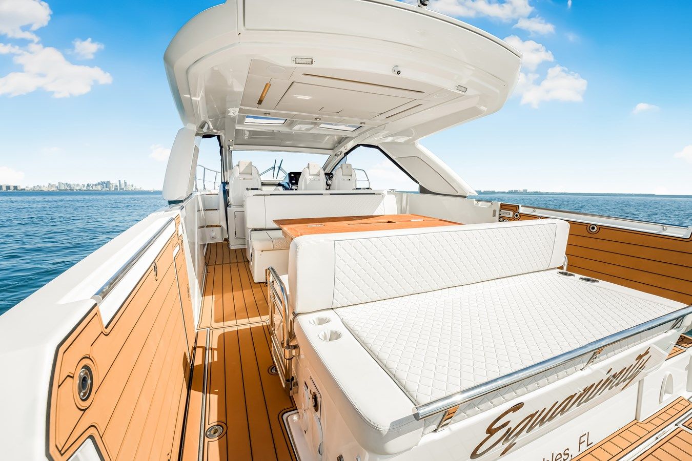 Стоимость яхты EQUANIMITY 43