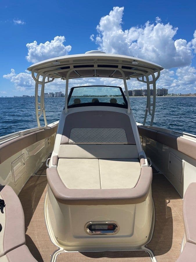 Buy a yacht 2018 Chris Craft 34 Catalina 2018