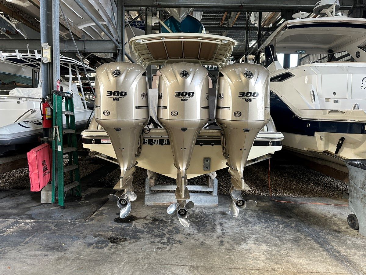 2018 Chris Craft 34 Catalina - Chris-Craft price