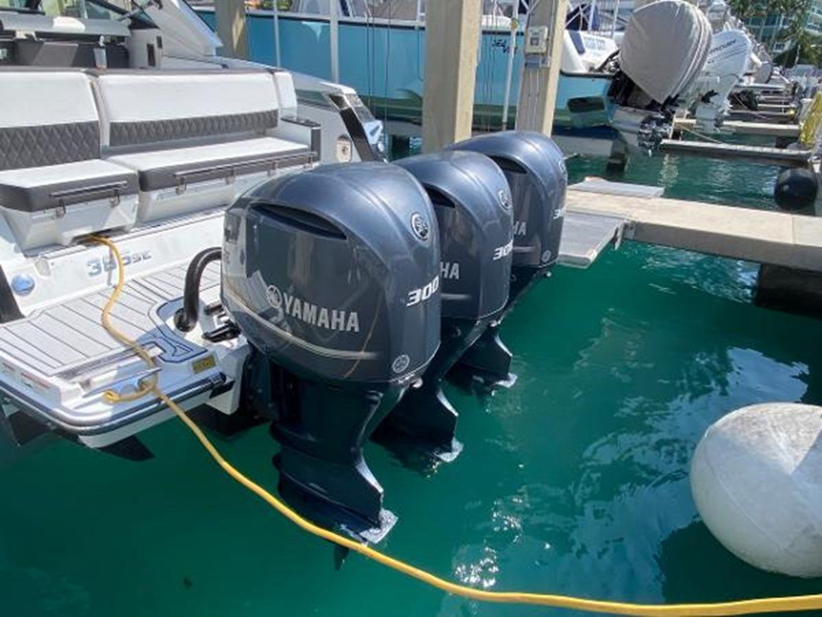 the best price on - 385 SE