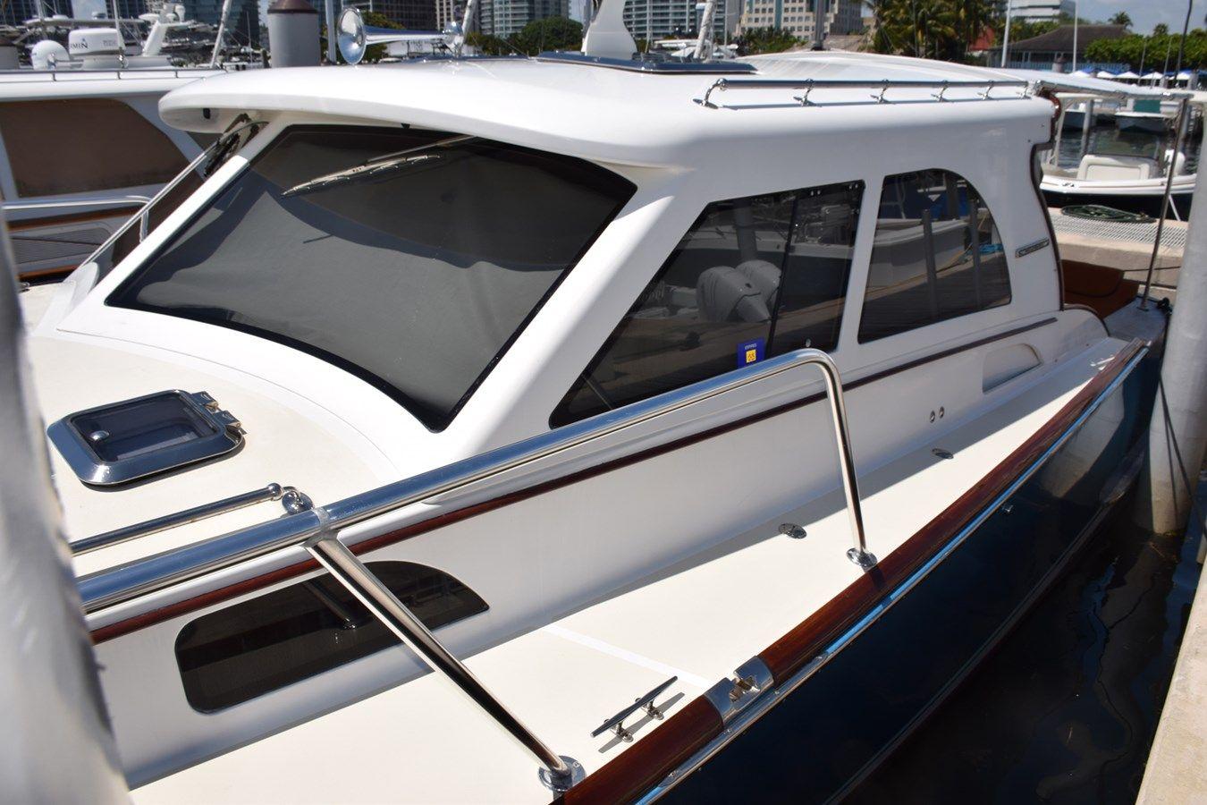 Купить SARAH 2006