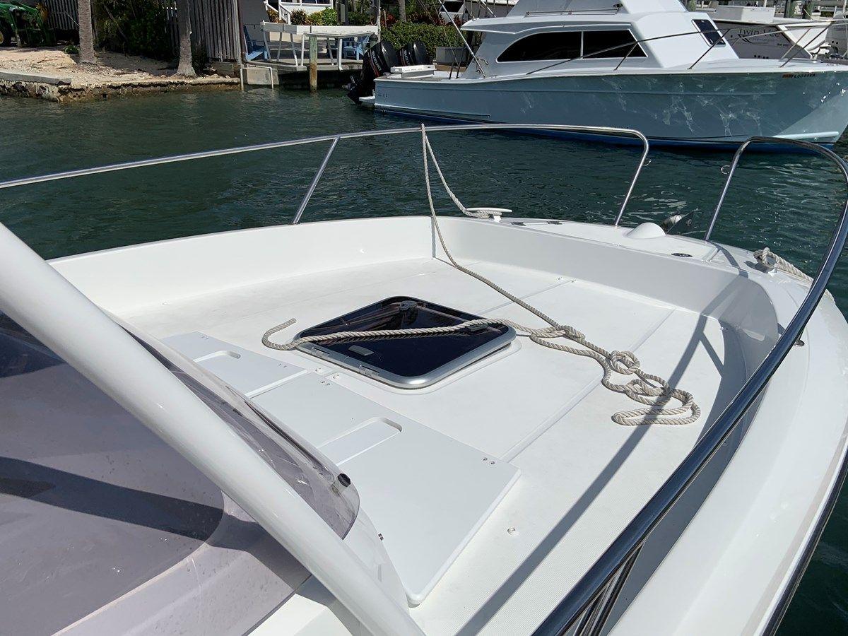 Buy a 2020 Jeanneau Leader 7.5 WA 2020 at Shestakov Yacht Sales