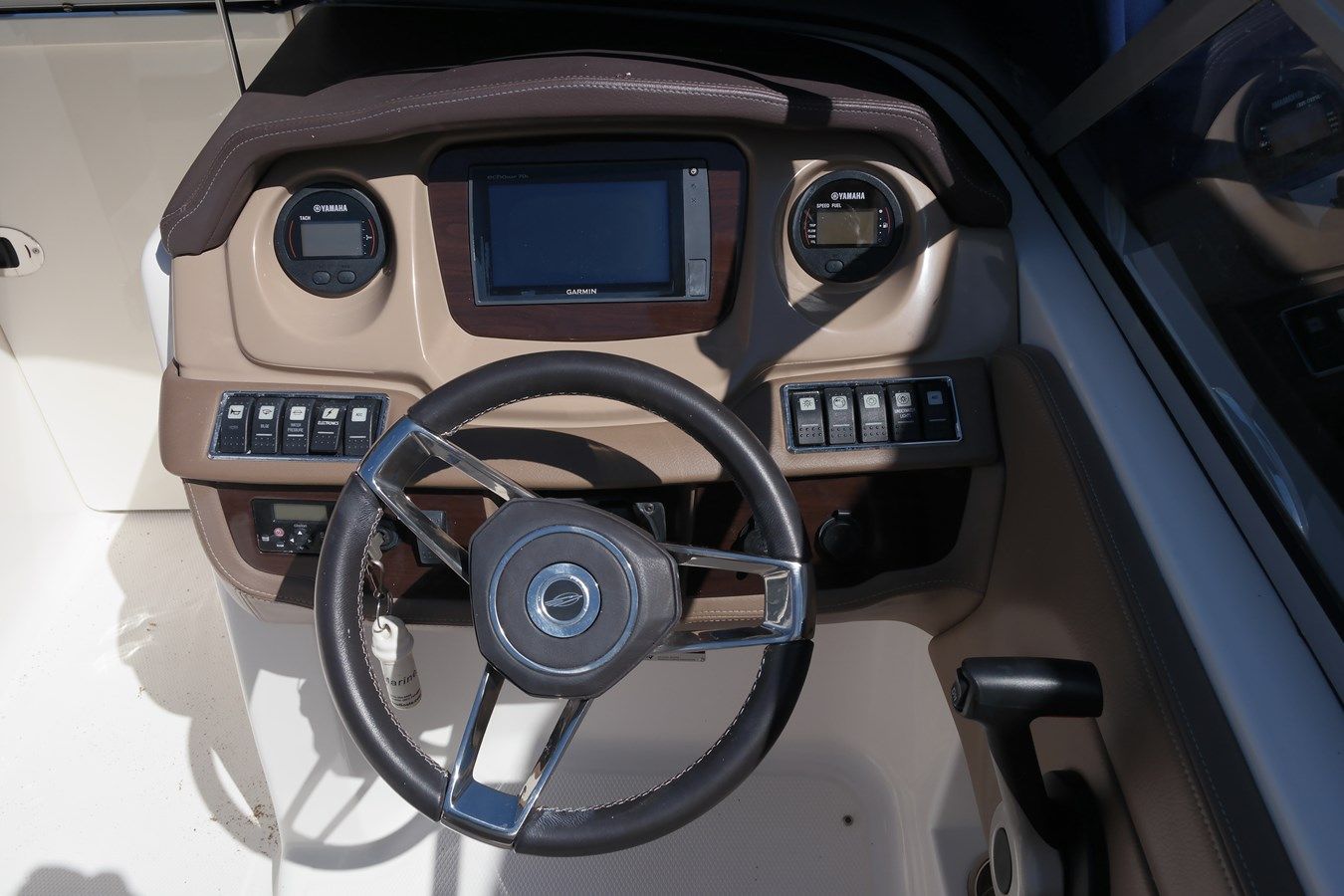 Buy a 2015 Chaparral 250 Suncoast - Chaparral at Shestakov Yacht Sales