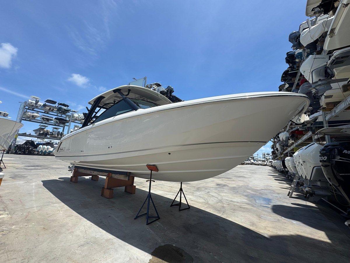 the best price on 325 Vantage