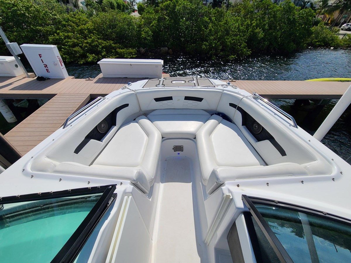 the best price on 2022 Four Winns HD3 HD3