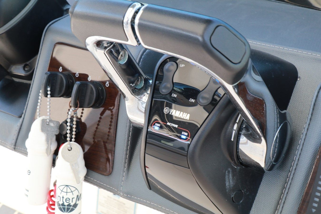 2021 Chaparral 300 OSX 30