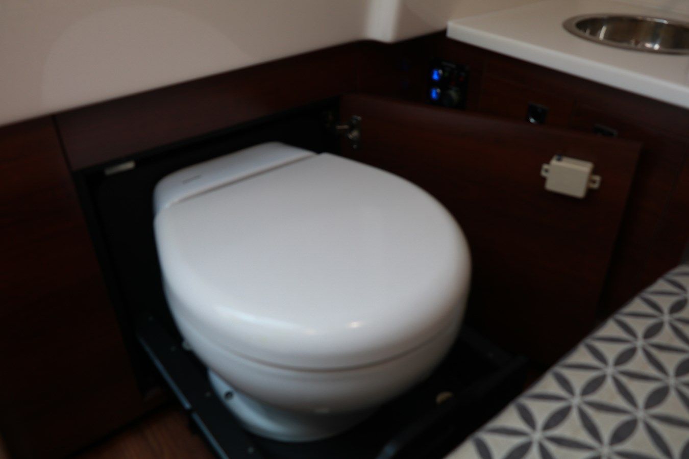 Лучшие предложения покупки яхты 2021 Chaparral 300 OSX - Chaparral