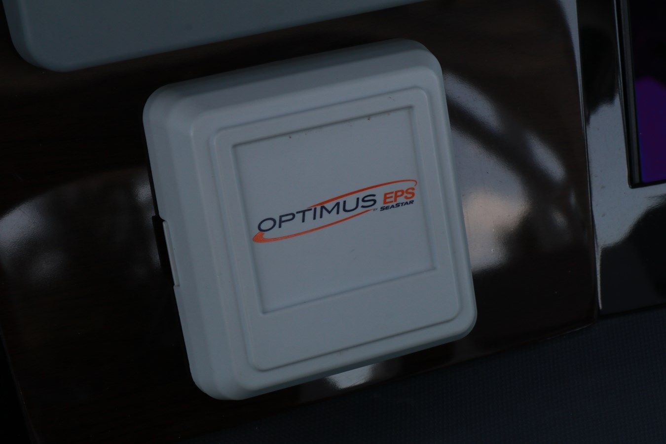 2021 Chaparral 300 OSX 2021