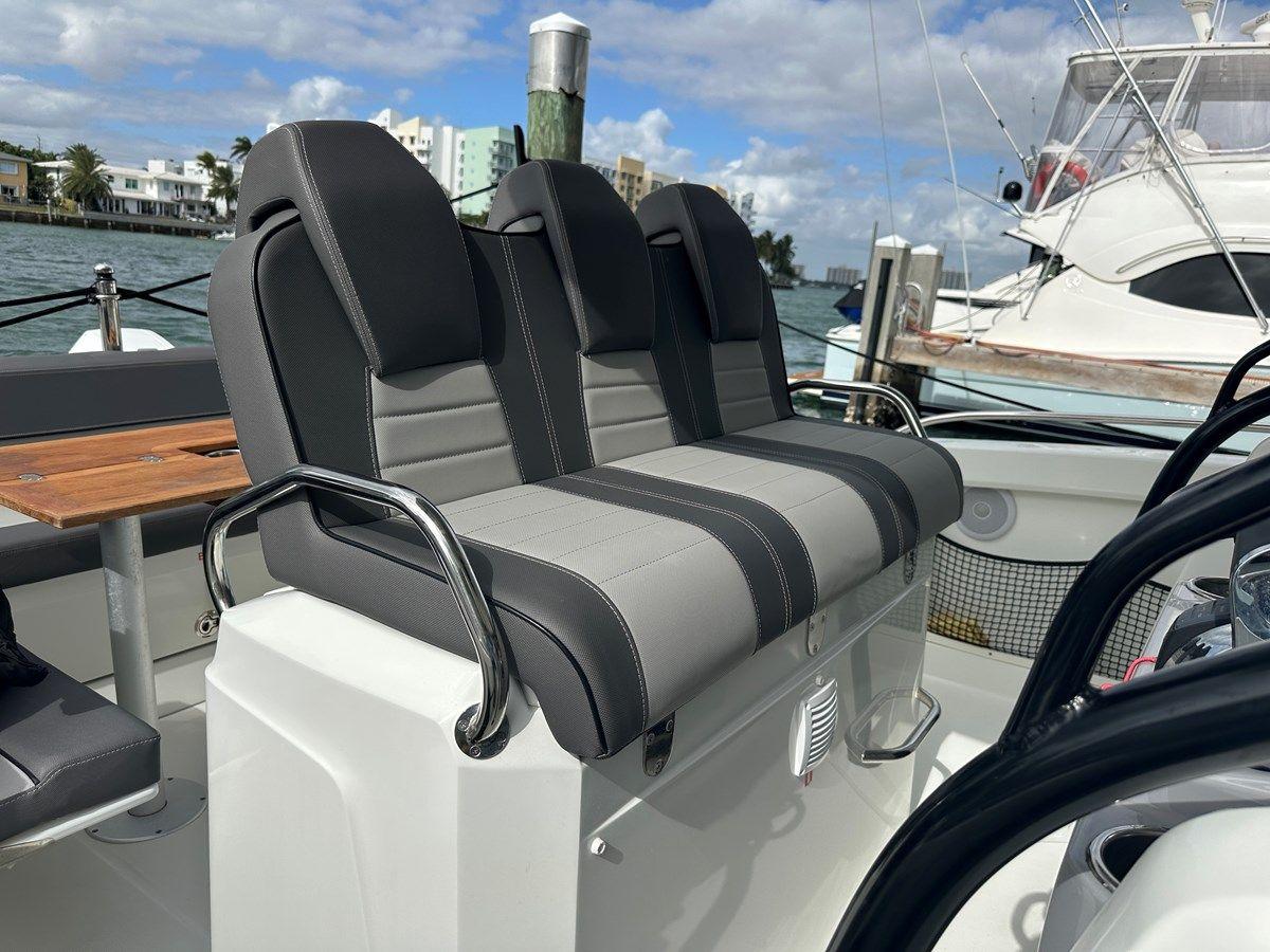 Jeanneau Leader 9.0 CC - Jeanneau yacht sale