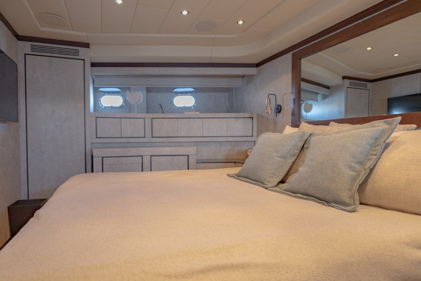 Buy a yacht MANGUSTA 92 - Mangusta