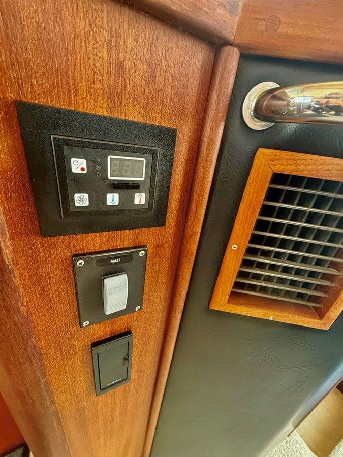 the best price on SEAGLASS 41