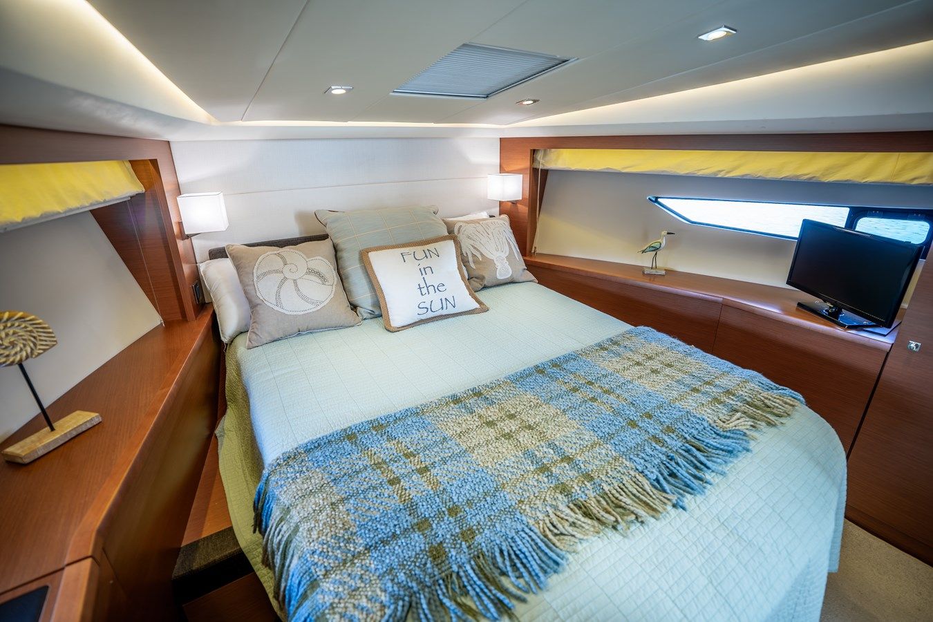 Buy a 2012 Prestige 500 Fly 50 at Shestakov Yacht Sales