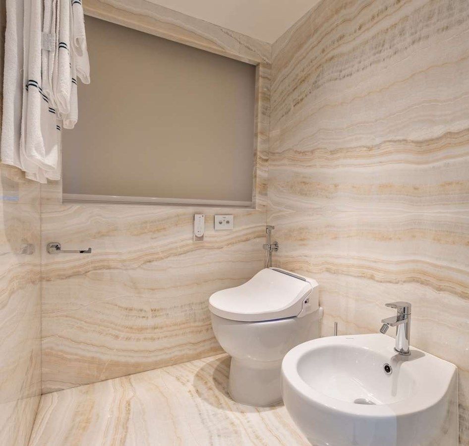 the best price on BEAUTE - Majesty Yachts