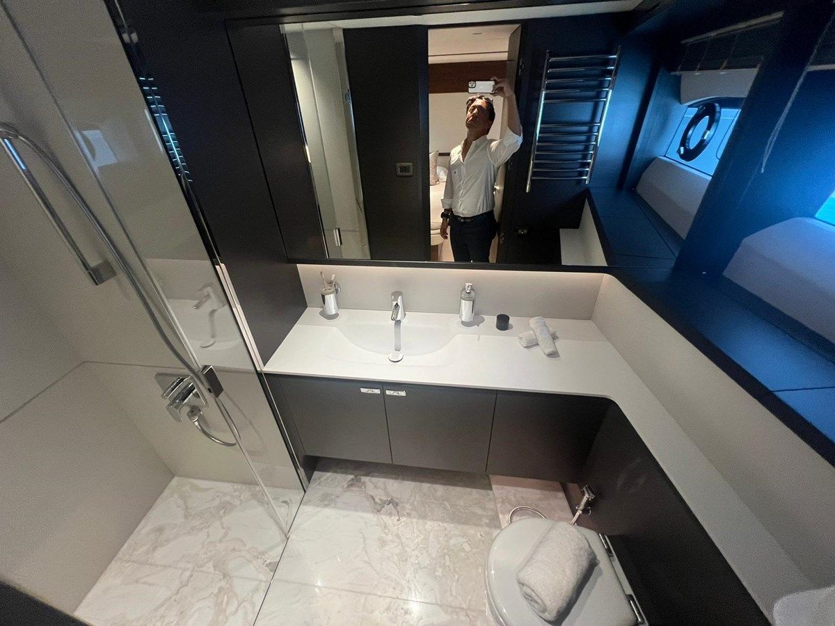 LEILANI 95 yacht sale