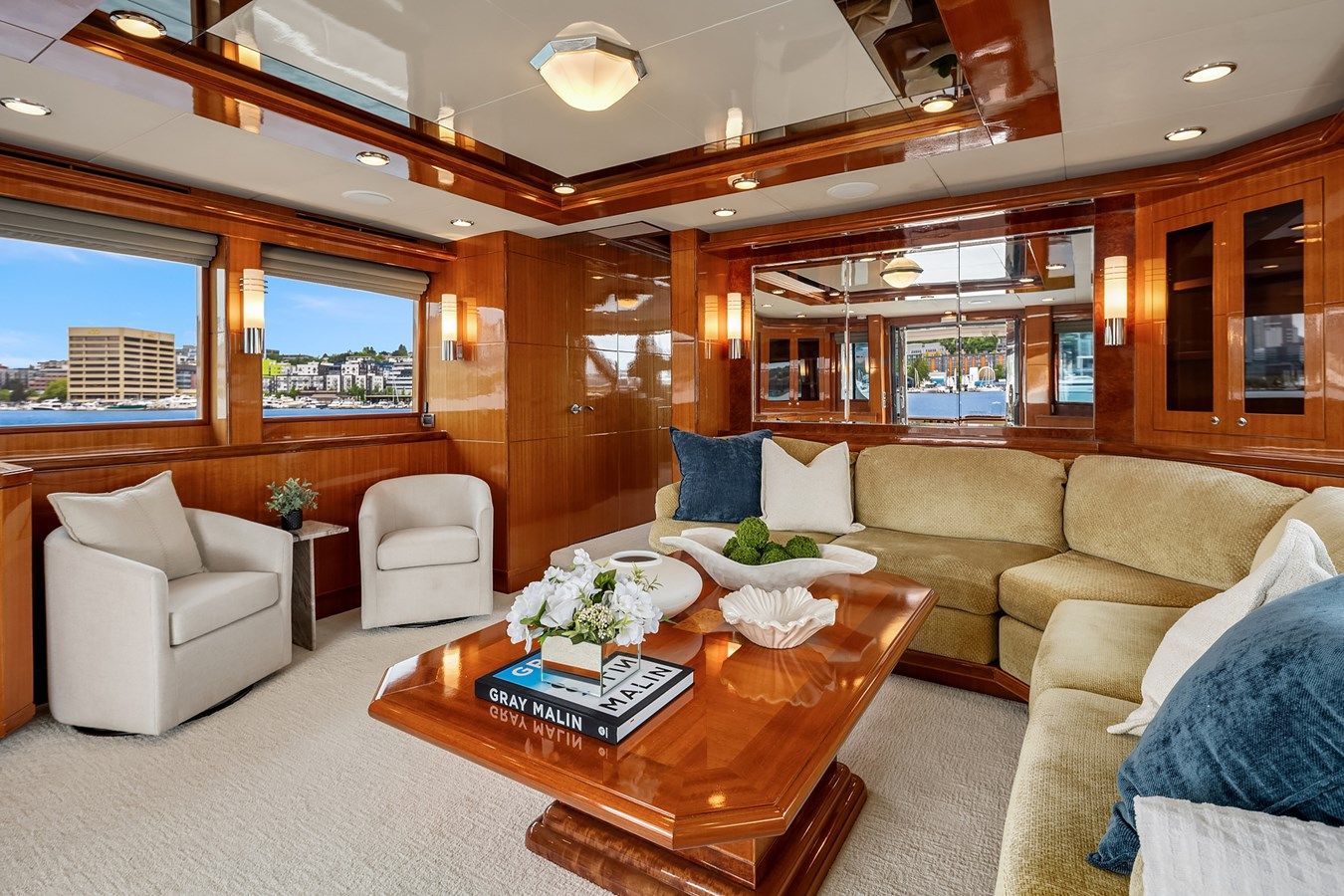 Buy a yacht SEA GRACE 2009