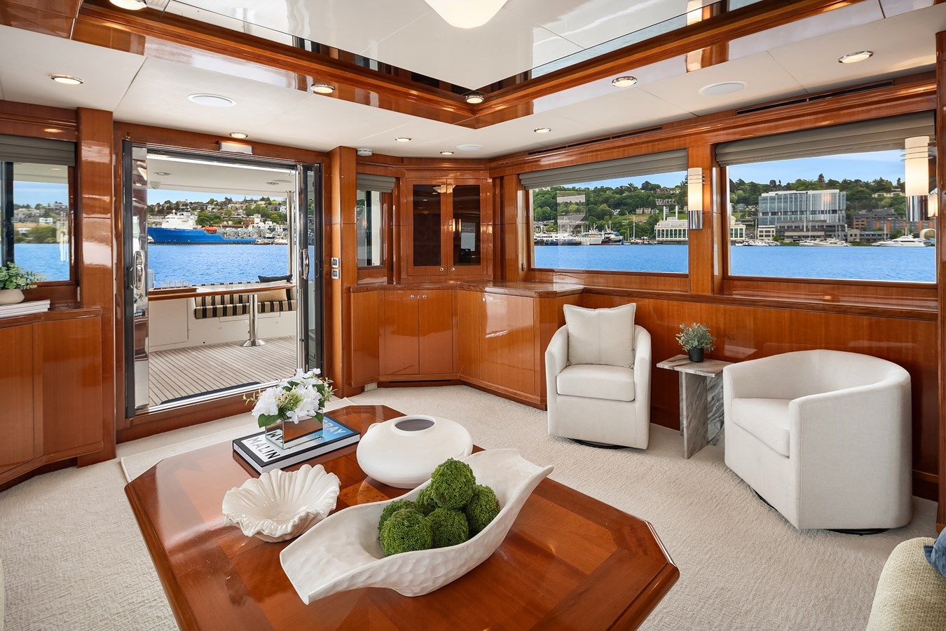 the best price on SEA GRACE 78