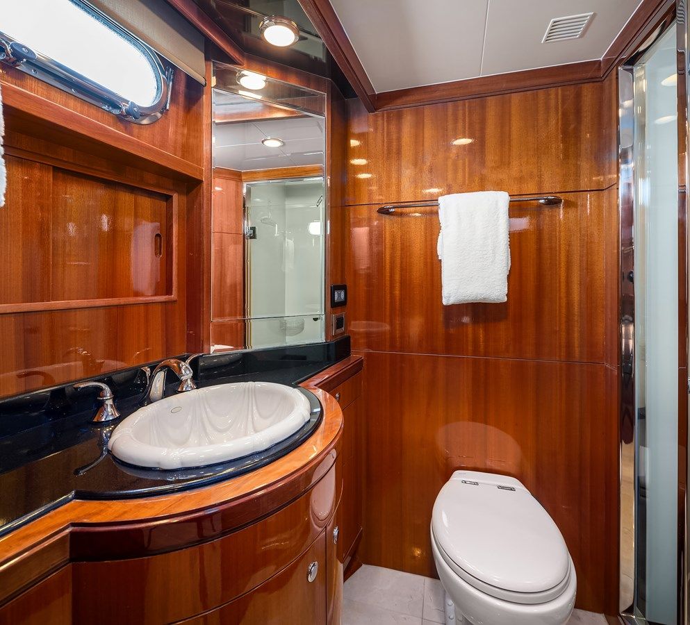 best yacht sales deals SEA GRACE 2009