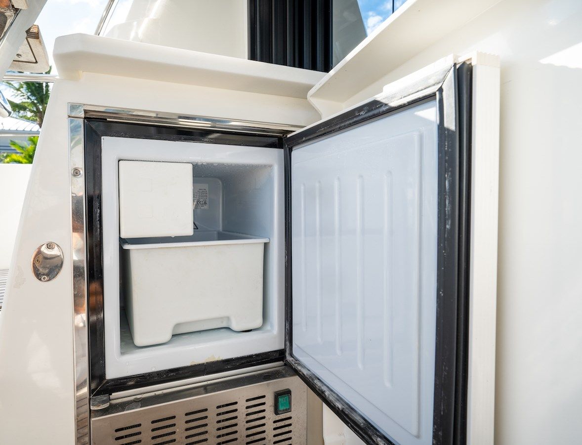 the best price on 2020 Prestige 520 Fly 52