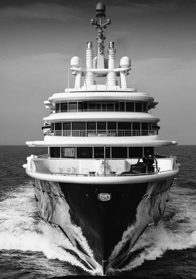 Buy a yacht LUNA 2010