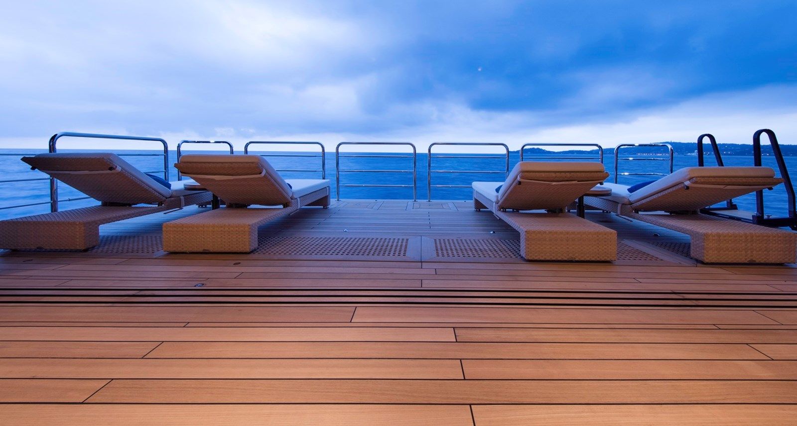 Buy a yacht LUNA 374