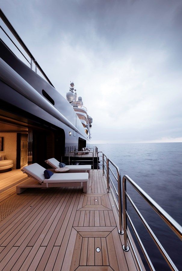 LUNA - LLOYD yacht sale