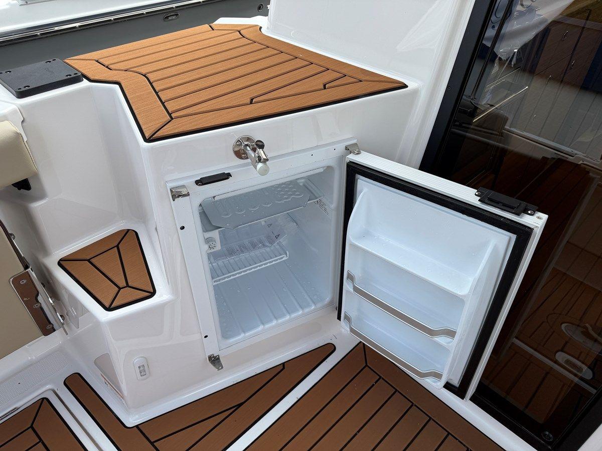 best yacht sales deals 2025 Ranger Tugs R-27 - Grasonville MD