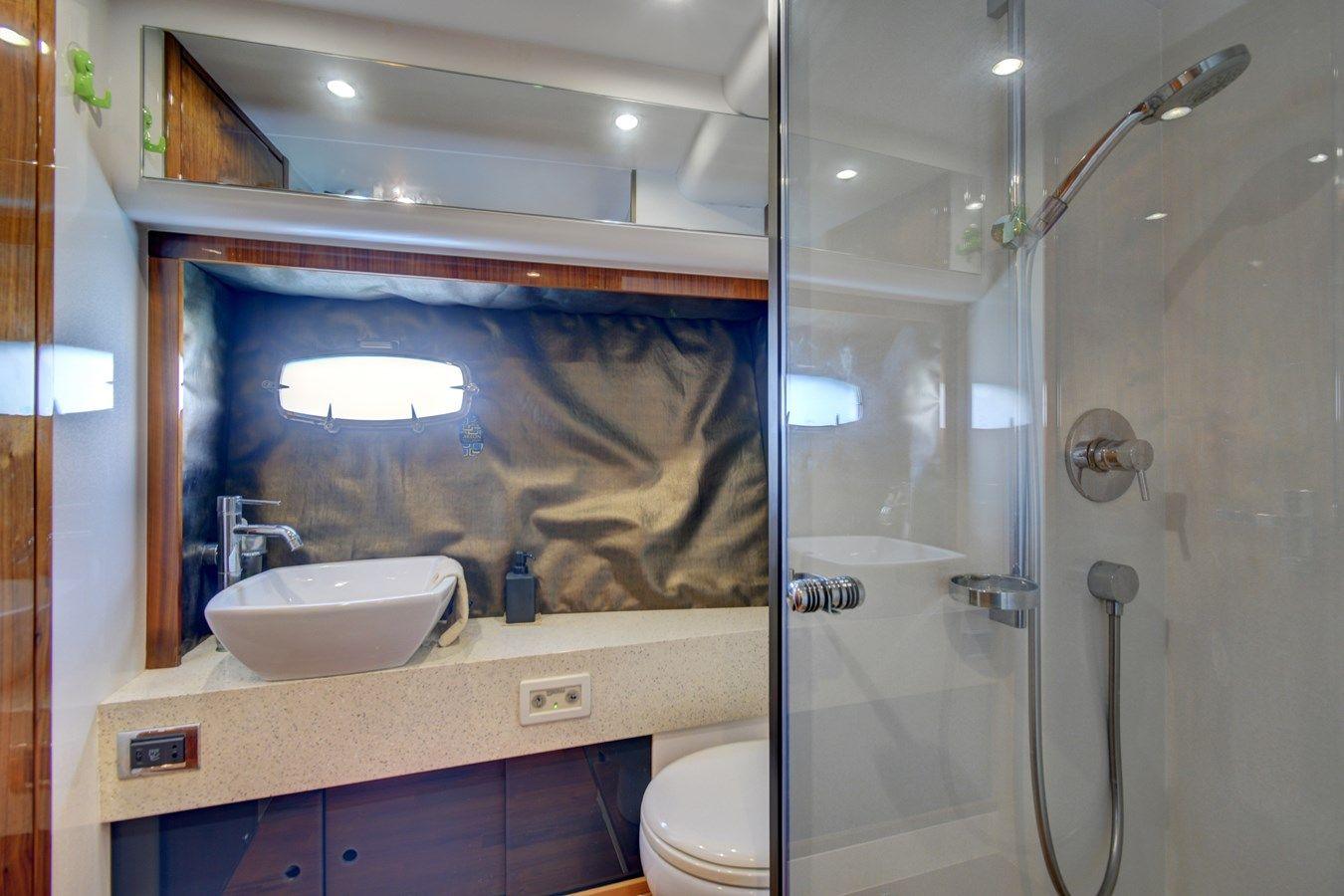 the best price on Fairline 55 2010