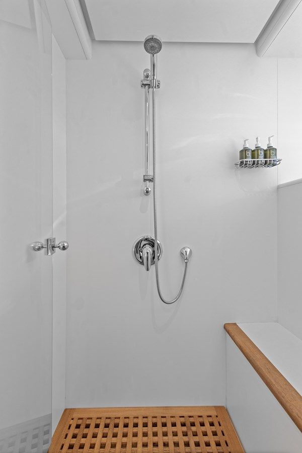 Archipelago 2005 price