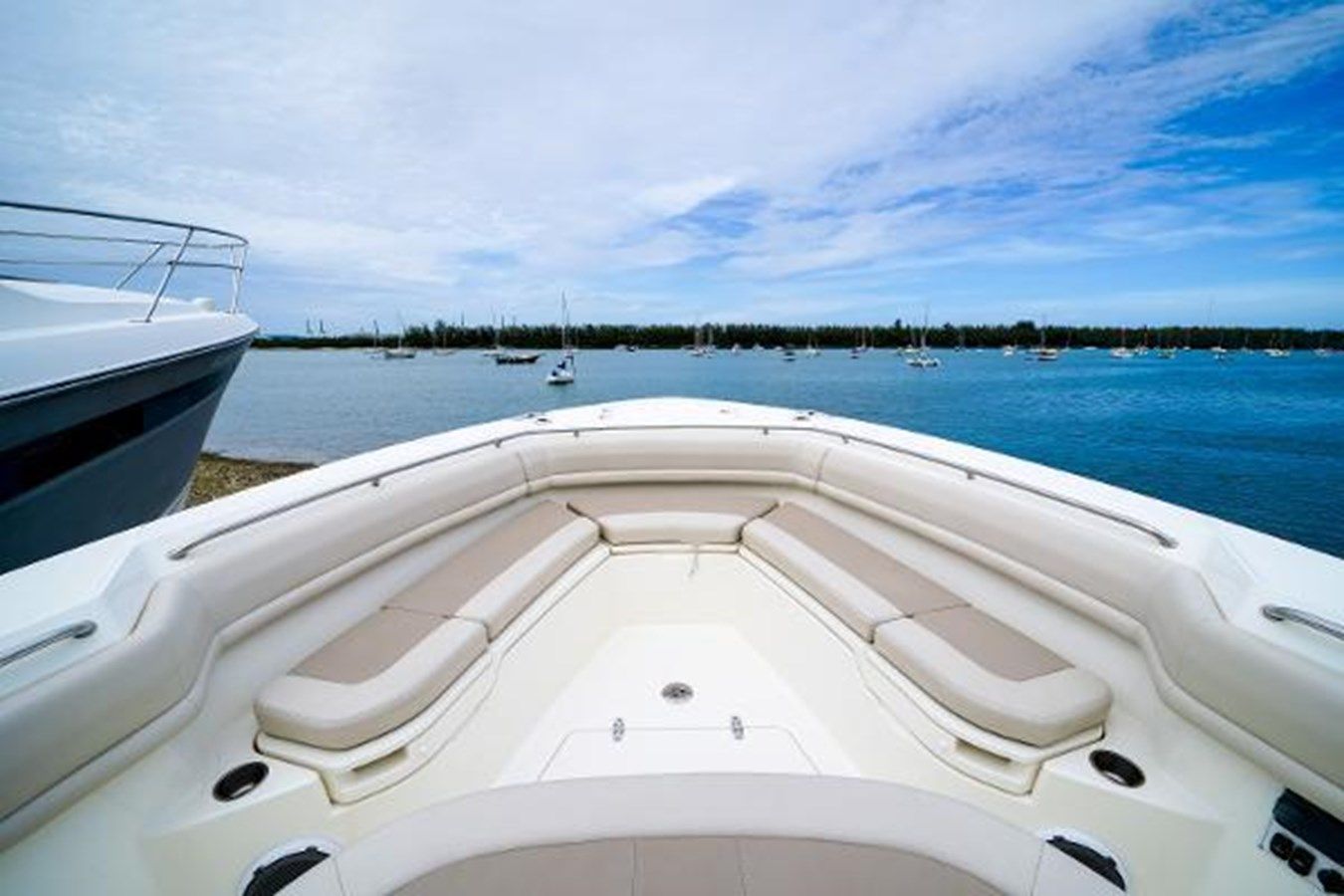 Buy a yacht No Name 380 Outrage