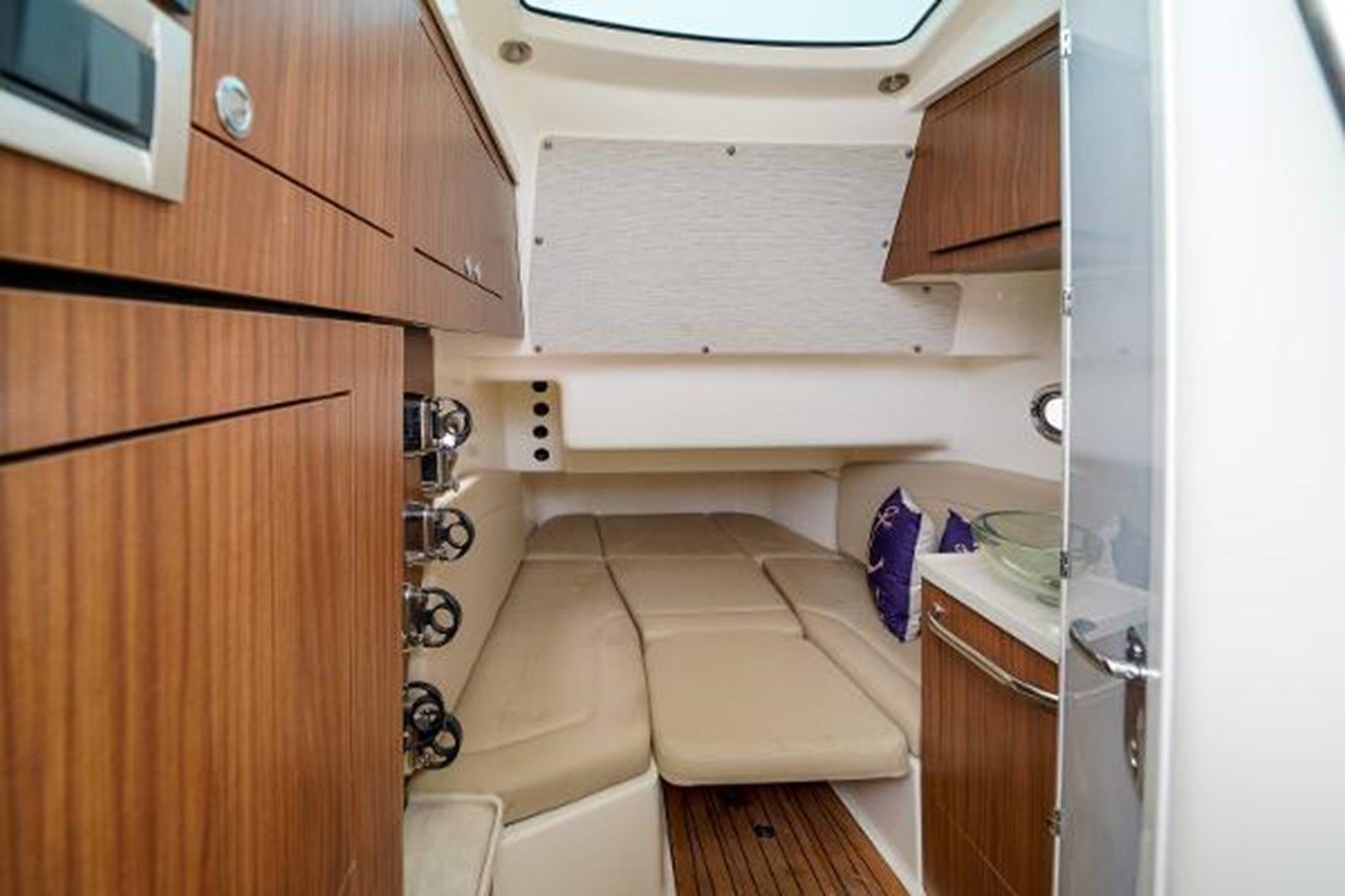 the best price on No Name 380 Outrage